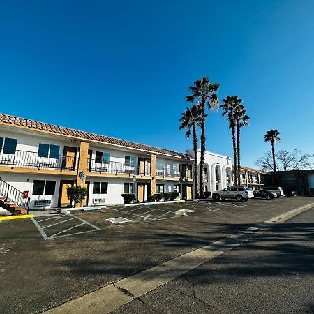 Casa Blanca Express & Suites Cypress Buena Park - Anaheim Area Dış mekan fotoğraf
