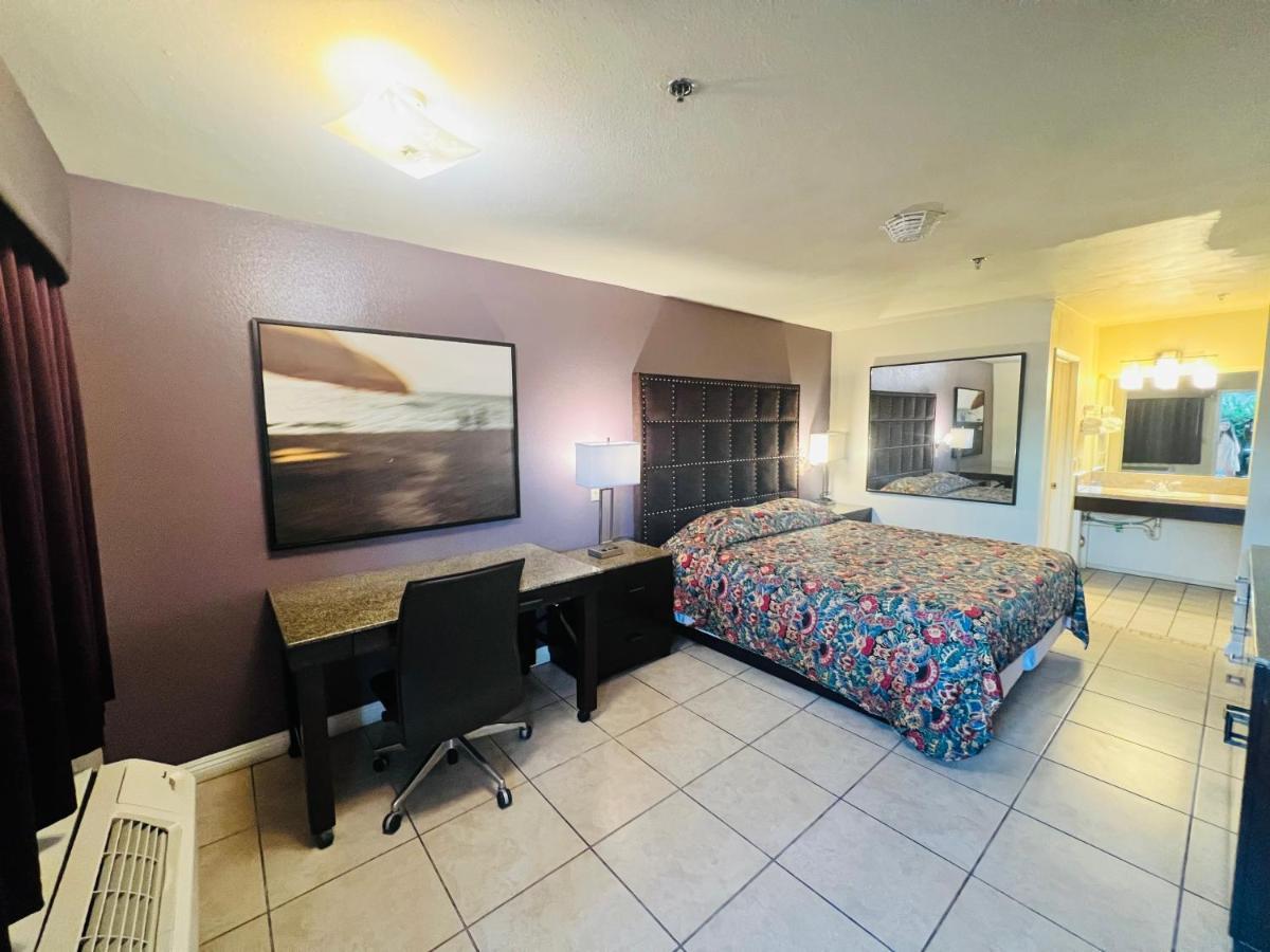Casa Blanca Express & Suites Cypress Buena Park - Anaheim Area Dış mekan fotoğraf