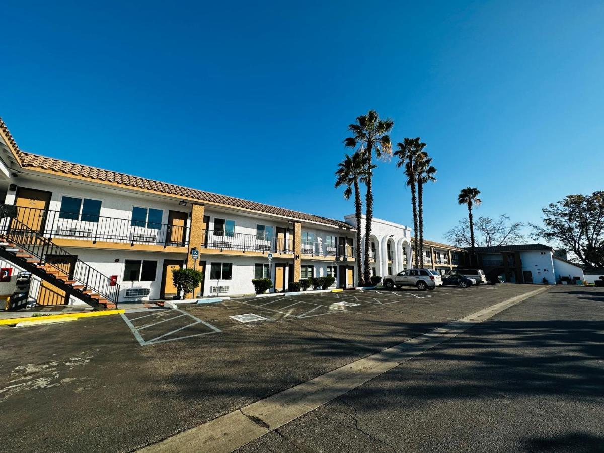 Casa Blanca Express & Suites Cypress Buena Park - Anaheim Area Dış mekan fotoğraf