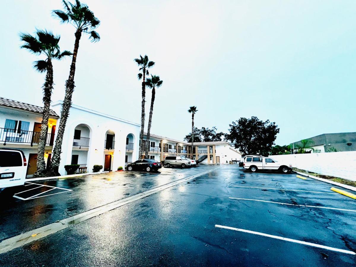 Casa Blanca Express & Suites Cypress Buena Park - Anaheim Area Dış mekan fotoğraf
