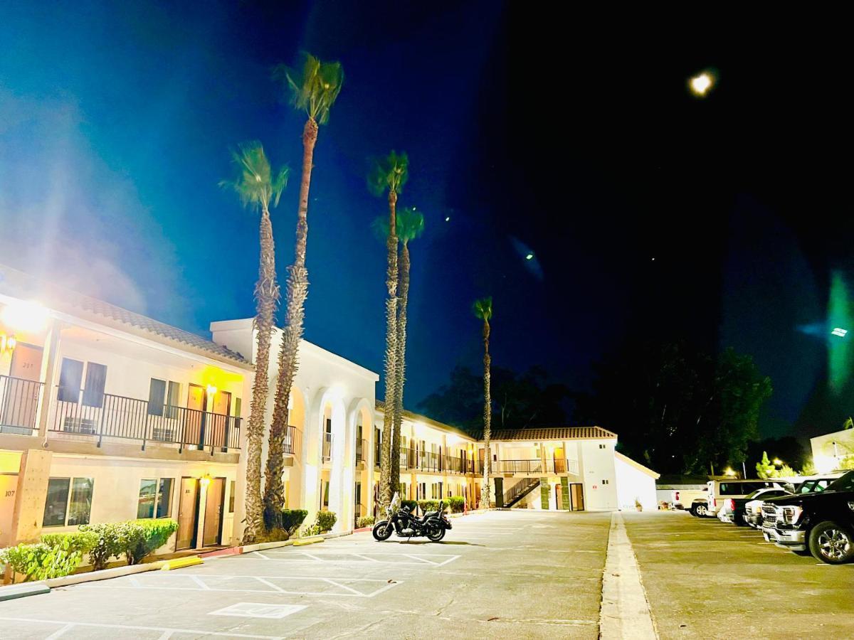 Casa Blanca Express & Suites Cypress Buena Park - Anaheim Area Dış mekan fotoğraf